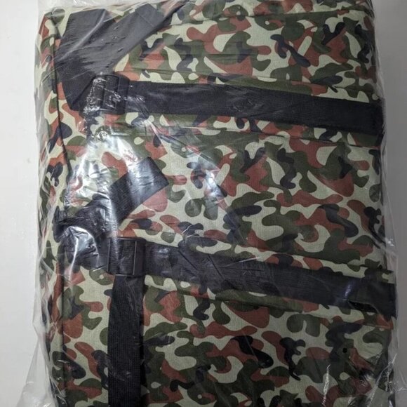 NEW- CS STORE Padded Car Seat Travel Bag Durable Travel Car Seat Backpack Camo - Picture 8 of 8